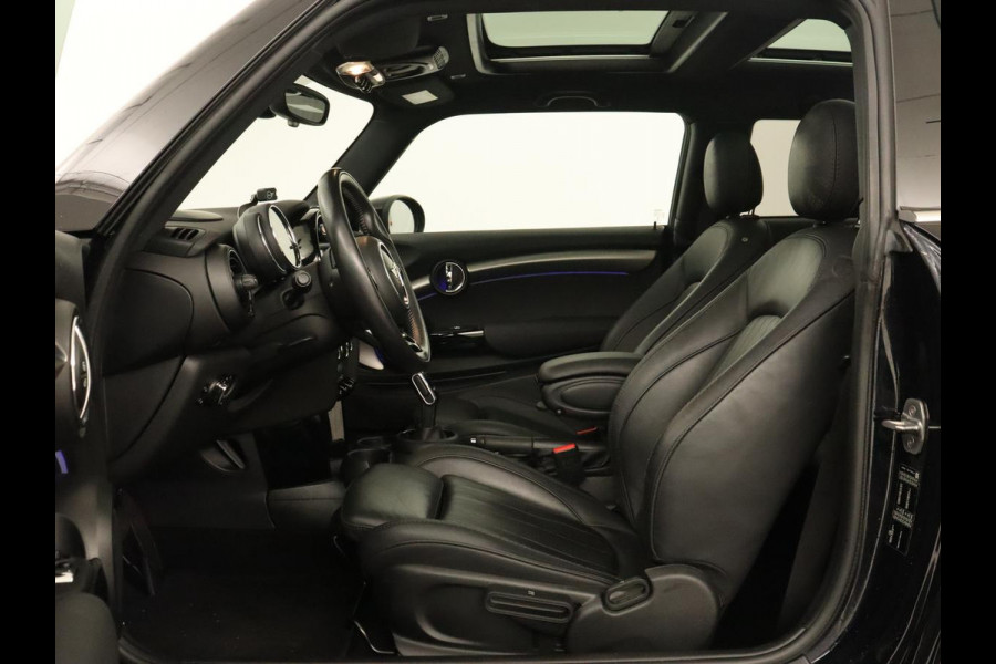 MINI Cooper S 2.0 60 Years | Panoramadak | Stoelverwarming | Leder | Head-Up | Park Assist | Carplay | Navigatie | Keyless | Full LED | Harman/Kardon | Climate control | Cruise control