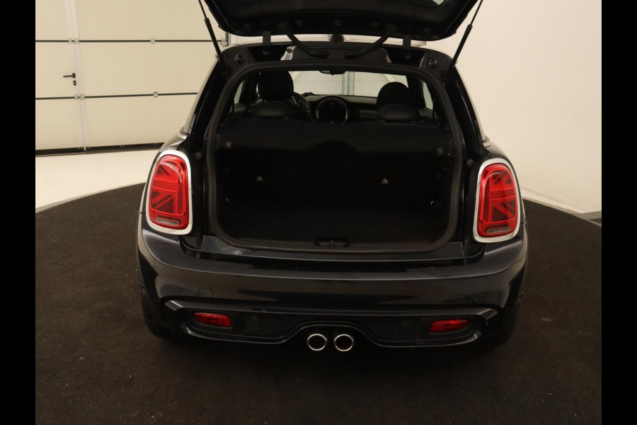 MINI Cooper S 2.0 60 Years | Panoramadak | Stoelverwarming | Leder | Head-Up | Park Assist | Carplay | Navigatie | Keyless | Full LED | Harman/Kardon | Climate control | Cruise control