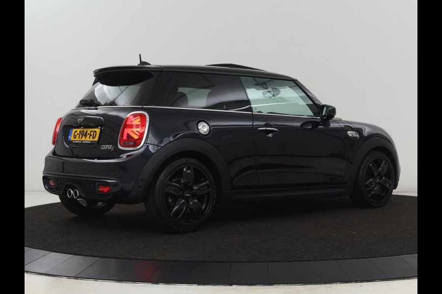 MINI Cooper S 2.0 60 Years | Panoramadak | Stoelverwarming | Leder | Head-Up | Park Assist | Carplay | Navigatie | Keyless | Full LED | Harman/Kardon | Climate control | Cruise control