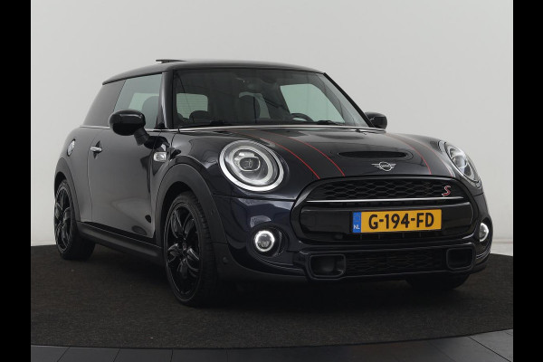 MINI Cooper S 2.0 60 Years | Panoramadak | Stoelverwarming | Leder | Head-Up | Park Assist | Carplay | Navigatie | Keyless | Full LED | Harman/Kardon | Climate control | Cruise control