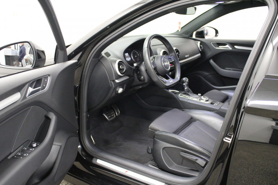 Audi A3 Limousine 35 TFSI CoD Sport S Line Edition Audi A3 Limousine 35 TFSI CoD Sport S Line Edition