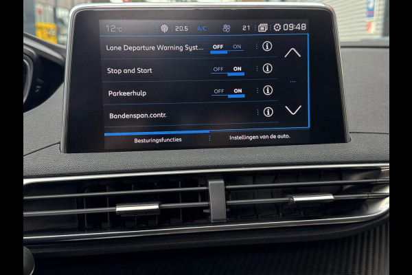 Peugeot 3008 1.2 PureTech Allure - Panorama dak I Navigatie I LED/Xenon I PDC /Camera I Airco I Sport velgen I Dealer onderhouden