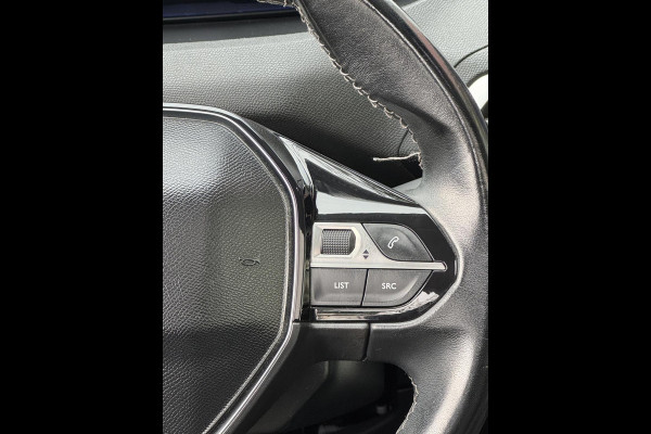 Peugeot 3008 1.2 PureTech Allure - Panorama dak I Navigatie I LED/Xenon I PDC /Camera I Airco I Sport velgen I Dealer onderhouden