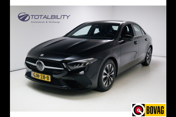 Mercedes-Benz A-Klasse 180 Star Edition | Facelift | 1/2 Leder | Sport stoelen | Led | Cruise control | Camera | PDC V+A, Stoelverwarming