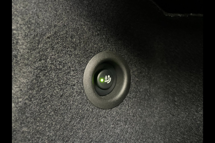 MINI Countryman 1.5 C 170pk John Cooper Works XL panorama trekhaak massage Hea