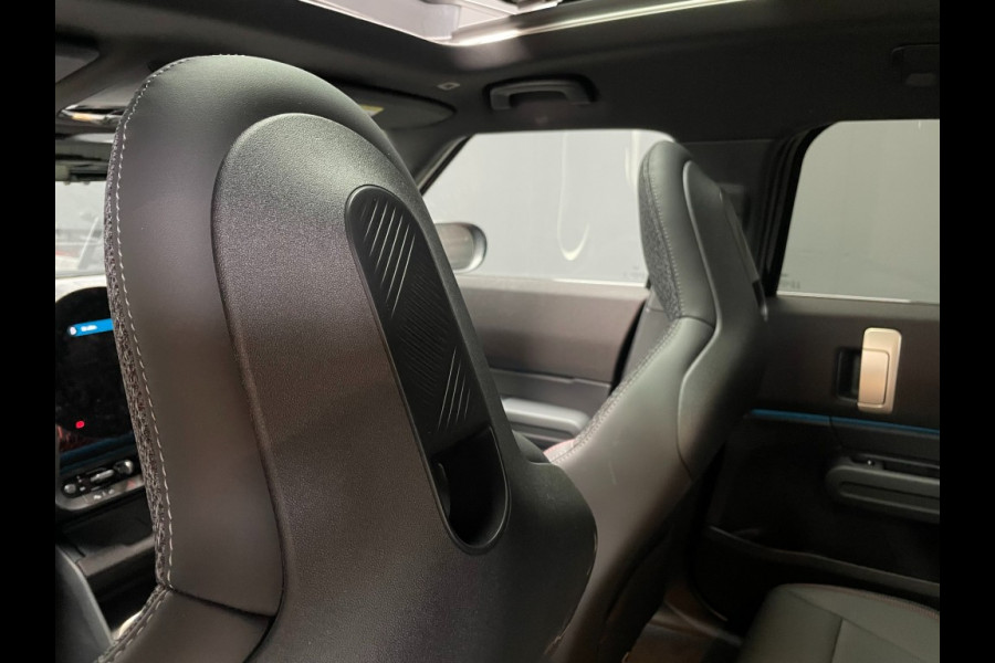 MINI Countryman 1.5 C 170pk John Cooper Works XL panorama trekhaak massage Hea