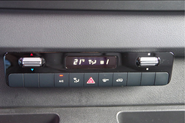 Mercedes-Benz Sprinter 315 1.9 CDI L1H1 AUT. LEDER, TREKHAAK, CAMERA, NAVI, CRUISE, CLIMA, NL AUTO, NAP