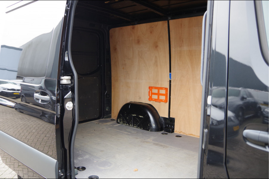 Mercedes-Benz Sprinter 315 1.9 CDI L1H1 AUT. LEDER, TREKHAAK, CAMERA, NAVI, CRUISE, CLIMA, NL AUTO, NAP