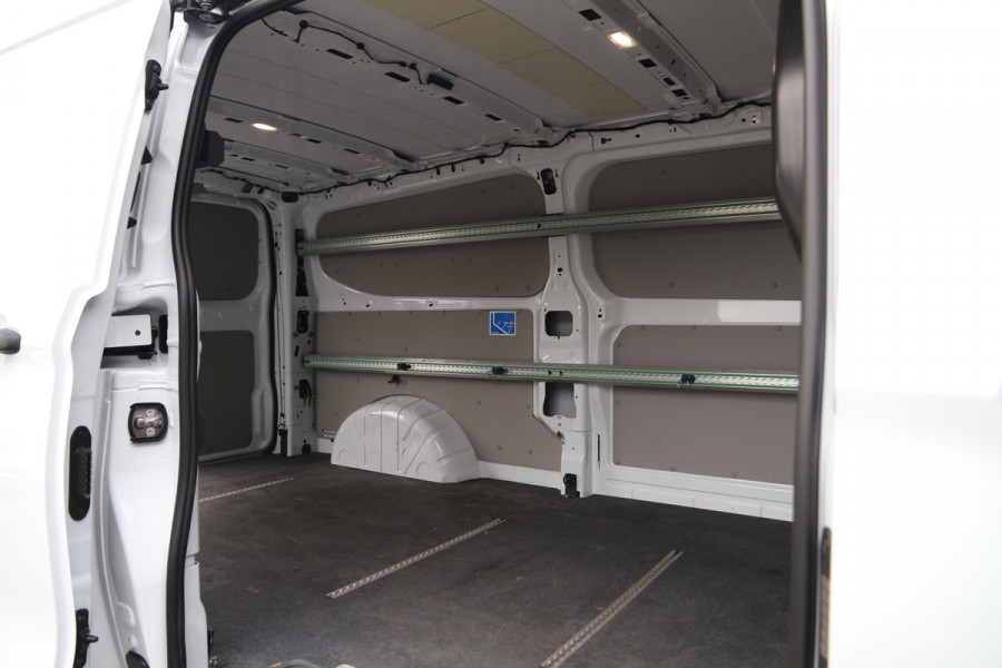 Ford Transit Custom 320 2.0 TDCI 136 | KAR-edition | L2H1 | LED | Camera | Navi | Clima..