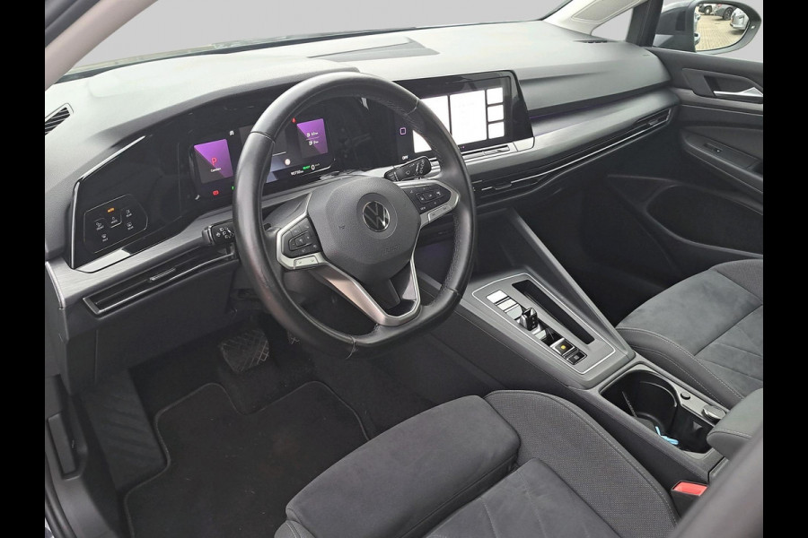 Volkswagen Golf 1.4 eHybrid Style | Blind Spot | ACC | DCC | Stoelen met geheugen functie | IQ Light |