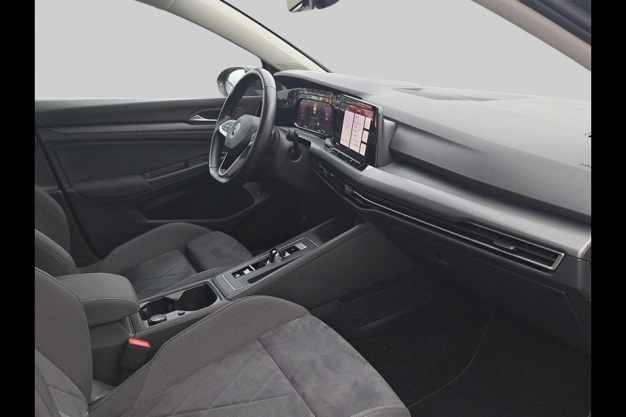 Volkswagen Golf 1.4 eHybrid Style | Blind Spot | ACC | DCC | Stoelen met geheugen functie | IQ Light |