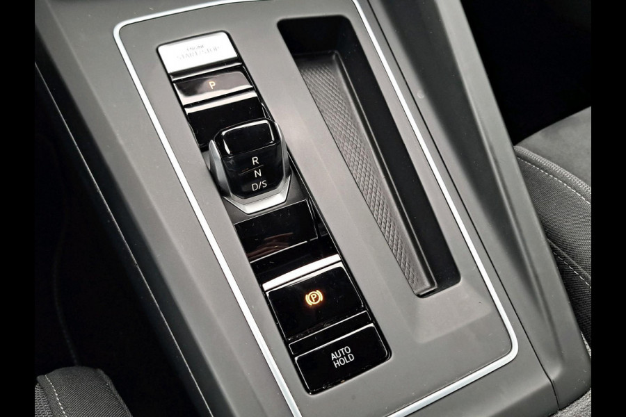 Volkswagen Golf 1.4 eHybrid Style | Blind Spot | ACC | DCC | Stoelen met geheugen functie | IQ Light |