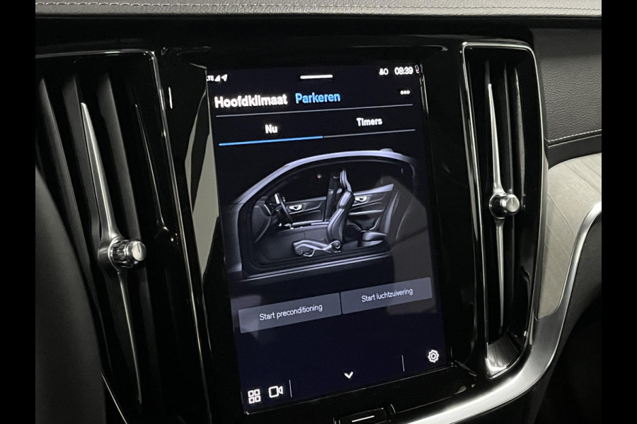 Volvo S60 2.0 Recharge T8 AWD Ultimate Dark *455 PK* | Massage | Open dak | Bowers & Wilkins | Adapt. cruise | Stoelventilatie & Stoelverwarming | Head-up
