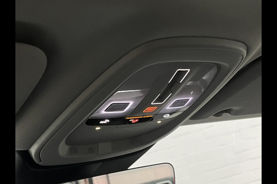 Volvo S60 2.0 Recharge T8 AWD Ultimate Dark *455 PK* | Massage | Open dak | Bowers & Wilkins | Adapt. cruise | Stoelventilatie & Stoelverwarming | Head-up