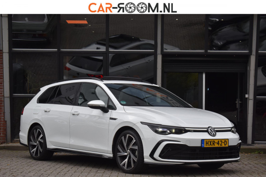 Volkswagen Golf 1.5 eTSI Variant 3x R Line Pano Keyless Lane Camera Trekhaak
