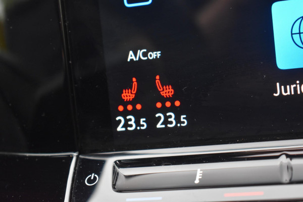 Volkswagen Golf 1.5 eTSI Variant 3x R Line Pano Keyless Lane Camera Trekhaak