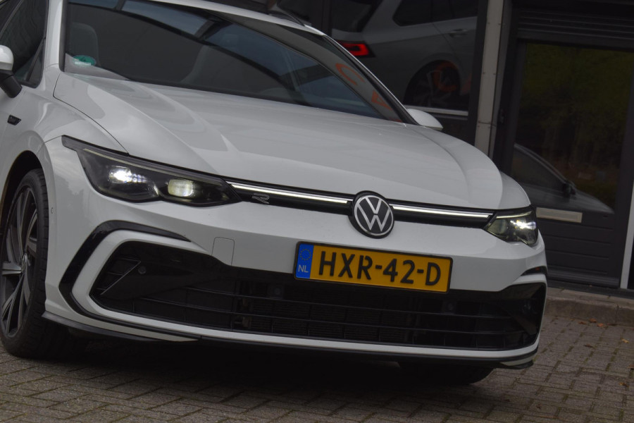 Volkswagen Golf 1.5 eTSI Variant 3x R Line Pano Keyless Lane Camera Trekhaak
