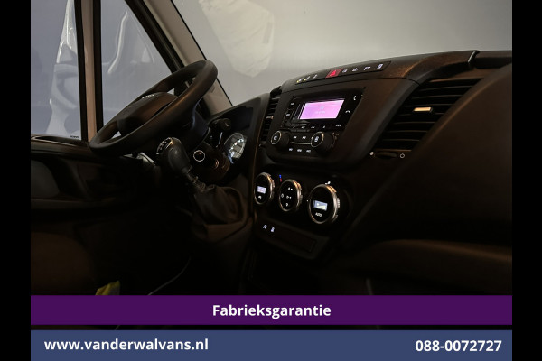 Iveco Daily 35S16V 157pk L2H2 Fabrieksgarantie Euro6 Airco | 3500kg trekvermogen | Parkeersensoren bijrijdersbank