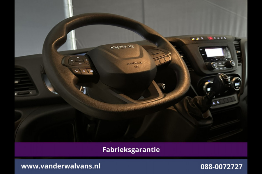 Iveco Daily 35S16V 157pk L2H2 Fabrieksgarantie Euro6 Airco | 3500kg trekvermogen | Parkeersensoren bijrijdersbank