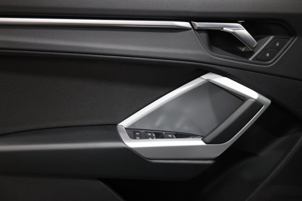 Audi Q3 40 TFSI quattro S Edition 190+PK S-LINE/LED/VIRTUAL/PANO/S.VERWARMING/20" LMV/CAM/ECC/12 MND GARANTIE! Audi Q3 40 TFSI quattro S Edition 190+PK S-LINE/LED/VIRTUAL/PANO/S.VERWARMING/20" LMV/CAM/ECC/12 MND GARANTIE!