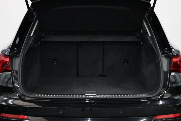 Audi Q3 40 TFSI quattro S Edition 190+PK S-LINE/LED/VIRTUAL/PANO/S.VERWARMING/20" LMV/CAM/ECC/12 MND GARANTIE! Audi Q3 40 TFSI quattro S Edition 190+PK S-LINE/LED/VIRTUAL/PANO/S.VERWARMING/20" LMV/CAM/ECC/12 MND GARANTIE!