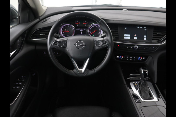 Opel Insignia 1.5 Turbo Innovation | Leder | Stoelverwarming | Camera | Carplay | Matrix LED | Navigatie | Comfortstoelen | Cruise control
