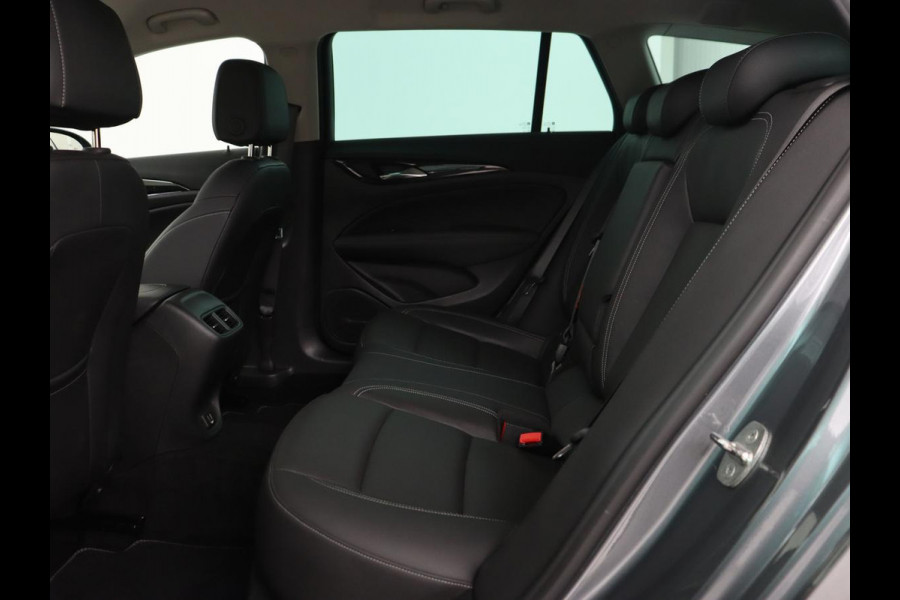 Opel Insignia 1.5 Turbo Innovation | Leder | Stoelverwarming | Camera | Carplay | Matrix LED | Navigatie | Comfortstoelen | Cruise control