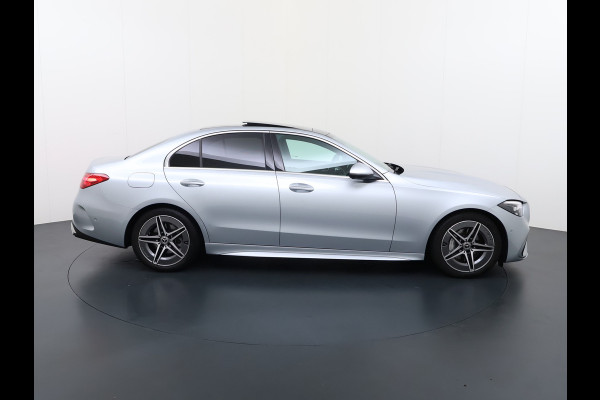 Mercedes-Benz C-Klasse 180 AMG Line | Pano Memory Keyless Digital 360 Camera