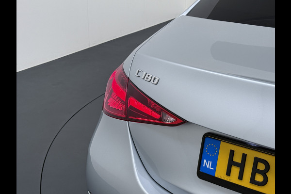 Mercedes-Benz C-Klasse 180 AMG Line | Pano Memory Keyless Digital 360 Camera