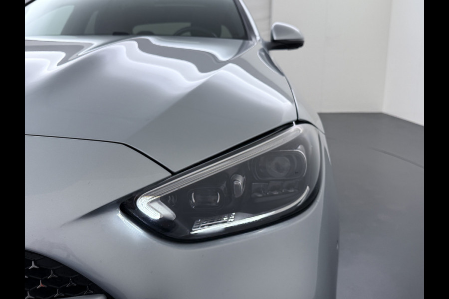 Mercedes-Benz C-Klasse 180 AMG Line | Pano Memory Keyless Digital 360 Camera