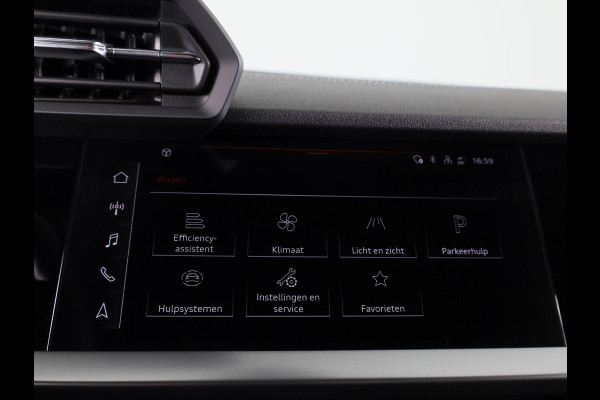 Audi A3 Sportback 35 TFSI S edition 150 pk S-tronic | Verlengde garantie | Navigatie | Trekhaak (afneembaar) | Parkeersensoren achter | Adaptieve cruise control | Audi A3 Sportback 35 TFSI S edition 150 pk S-tronic | Verlengde garantie | Navigatie | Trekhaak (afneembaar) | Parkeersensoren achter | Adaptieve cruise control |