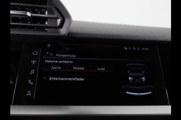 Audi A3 Sportback 35 TFSI S edition 150 pk S-tronic | Verlengde garantie | Navigatie | Trekhaak (afneembaar) | Parkeersensoren achter | Adaptieve cruise control | Audi A3 Sportback 35 TFSI S edition 150 pk S-tronic | Verlengde garantie | Navigatie | Trekhaak (afneembaar) | Parkeersensoren achter | Adaptieve cruise control |