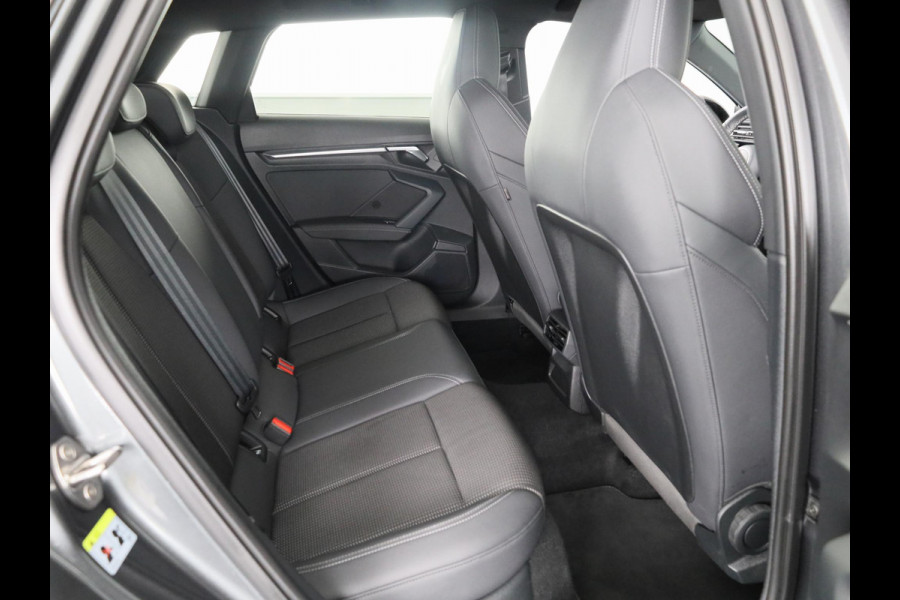 Audi A3 Sportback 35 TFSI S edition 150 pk S-tronic | Verlengde garantie | Navigatie | Trekhaak (afneembaar) | Parkeersensoren achter | Adaptieve cruise control | Audi A3 Sportback 35 TFSI S edition 150 pk S-tronic | Verlengde garantie | Navigatie | Trekhaak (afneembaar) | Parkeersensoren achter | Adaptieve cruise control |