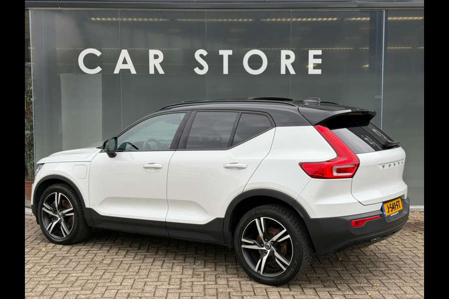 Volvo XC40 1.5 T5 Recharge R-Design Pano|Adap Cruise|Leder|Stuurver Volvo XC40 1.5 T5 Recharge R-Design Pano|Adap Cruise|Leder|Stuurver
