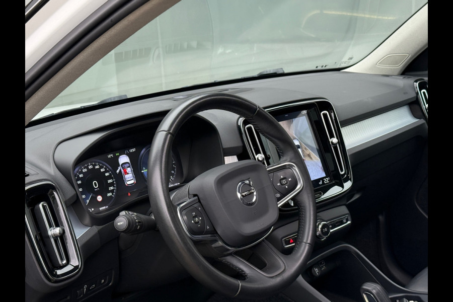 Volvo XC40 1.5 T5 Recharge R-Design Pano|Adap Cruise|Leder|Stuurver Volvo XC40 1.5 T5 Recharge R-Design Pano|Adap Cruise|Leder|Stuurver