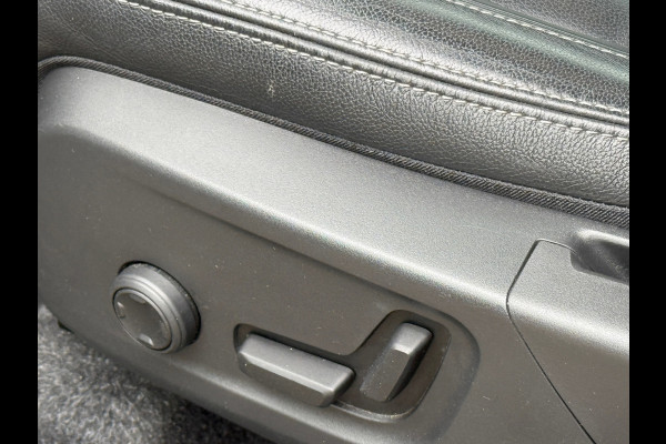 Volvo XC40 1.5 T5 Recharge R-Design Pano|Adap Cruise|Leder|Stuurver Volvo XC40 1.5 T5 Recharge R-Design Pano|Adap Cruise|Leder|Stuurver