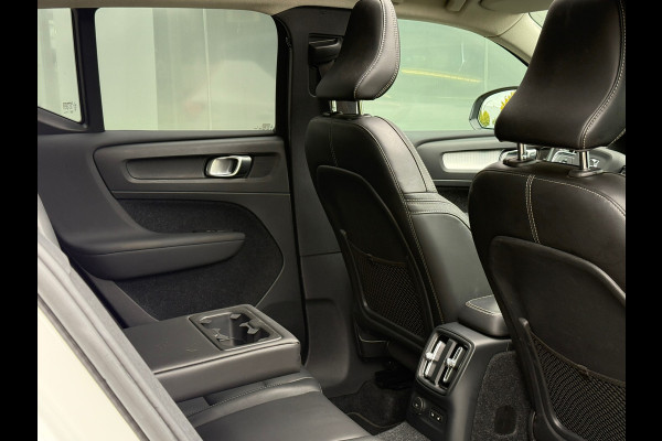 Volvo XC40 1.5 T5 Recharge R-Design Pano|Adap Cruise|Leder|Stuurver Volvo XC40 1.5 T5 Recharge R-Design Pano|Adap Cruise|Leder|Stuurver