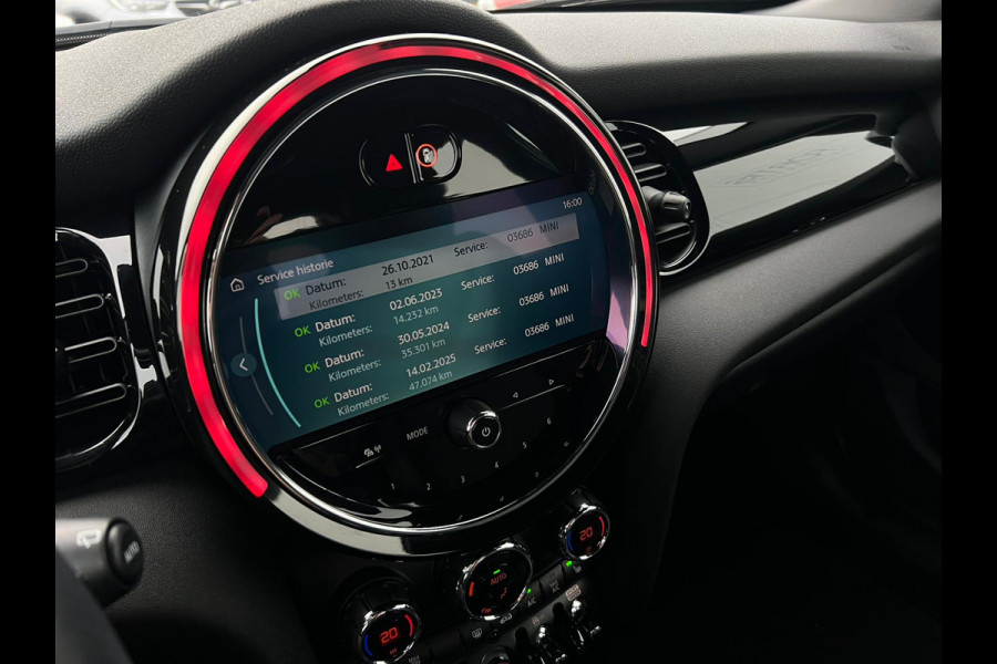 MINI Mini 1.5 Cooper Business Edition NL AUTO | LEDER | CAMERA | DEALER ONDERH | CARPLAY |
