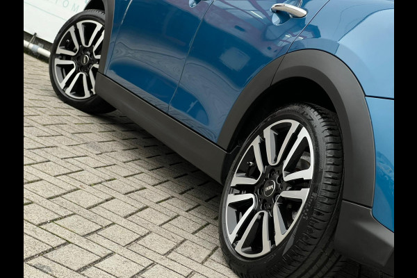 MINI Mini 1.5 Cooper Business Edition NL AUTO | LEDER | CAMERA | DEALER ONDERH | CARPLAY |