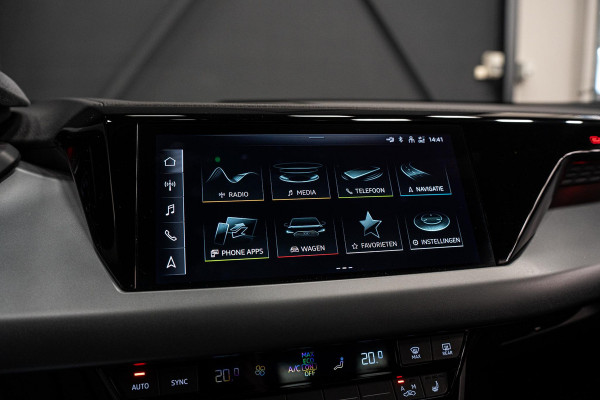 Audi e-tron GT GT 93 kWh *Luchtvering / BTW / Panorama / Warmtepomp / Surround-view / Keyless* Audi e-tron GT GT 93 kWh *Luchtvering / BTW / Panorama / Warmtepomp / Surround-view / Keyless*
