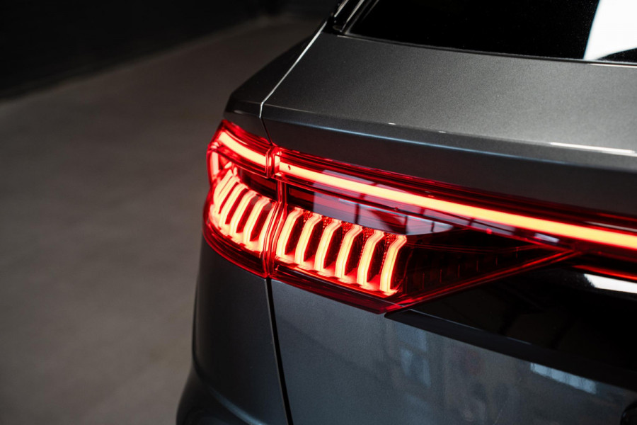 Audi Q8 55 TFSI quattro Pro Line Plus *Bang & Olufsen Advanced / Vierwiel-besturing / Soft-Close / Nachtzicht / Surround-View* Audi Q8 55 TFSI quattro Pro Line Plus *Bang & Olufsen Advanced / Vierwiel-besturing / Soft-Close / Nachtzicht / Surround-View*