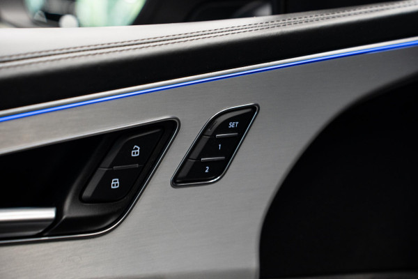 Audi Q8 55 TFSI quattro Pro Line Plus *Bang & Olufsen Advanced / Vierwiel-besturing / Soft-Close / Nachtzicht / Surround-View* Audi Q8 55 TFSI quattro Pro Line Plus *Bang & Olufsen Advanced / Vierwiel-besturing / Soft-Close / Nachtzicht / Surround-View*