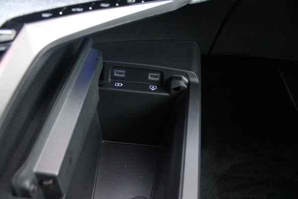 Peugeot 3008 1.2 Hybrid 145PK GT | ELEKTRISCH BEDIENBARE ACHTERKLEP | NAVIGATIE | DRAADLOZE APPLE CARPLAY/ANDROID AUTO | SFEER VERLICHTING | ACHTERUITRIJ CAMERA | PARKEERSENSOREN VOOR EN ACHTER | FULL LED KOPLAMPEN | KEYLESS ENTRY/START | ADAPTIVE CRUISE CONTROL | STOEL/STUUR VERWARMING | LICHTMETALEN VELGEN 19" | DAB+ RADIO | Peugeot 3008 1.2 Hybrid 145PK GT | ELEKTRISCH BEDIENBARE ACHTERKLEP | NAVIGATIE | DRAADLOZE APPLE CARPLAY/ANDROID AUTO | SFEER VERLICHTING | ACHTERUITRIJ CAMERA | PARKEERSENSOREN VOOR EN ACHTER | FULL LED KOPLAMPEN | KEYLESS ENTRY/START | ADAPTIVE CRUISE CONTROL | STOEL/STUUR VERWARMING | LICHTMETALEN VELGEN 19" | DAB+ RADIO |