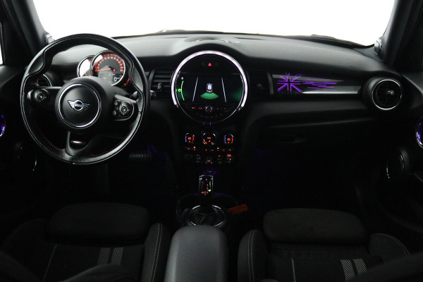 MINI Mini 1.5 Cooper Business Edition (PANORAMADAK, STOELVERWARMING, H&K AUDIO, SFEERVERLICHTING, CARPLAY NAVIGATIE, SENSOREN)