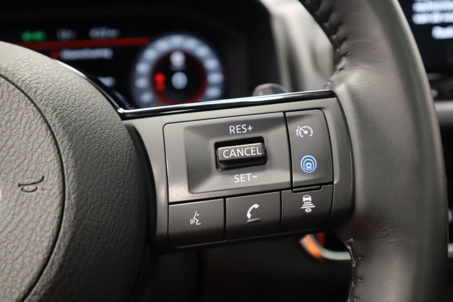 Nissan QASHQAI 1.3 MHEV Xtronic Premiere Edition Panoramadak 18"lmv 1800kg Trekgewicht!