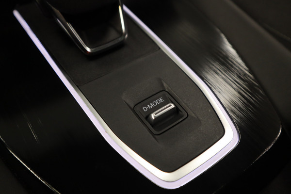 Nissan QASHQAI 1.3 MHEV Xtronic Premiere Edition Panoramadak 18"lmv 1800kg Trekgewicht!