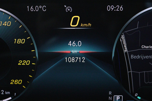 Mercedes-Benz A-Klasse 250 e Business Solution AMG Limited (PANORAMADAK, SFEERVERLICHTING, STOELVERWARMING, ACHTERUITRIJCAMERA)