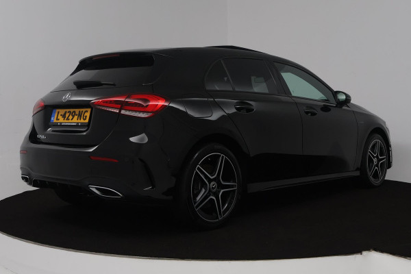 Mercedes-Benz A-Klasse 250 e Business Solution AMG Limited (PANORAMADAK, SFEERVERLICHTING, STOELVERWARMING, ACHTERUITRIJCAMERA)