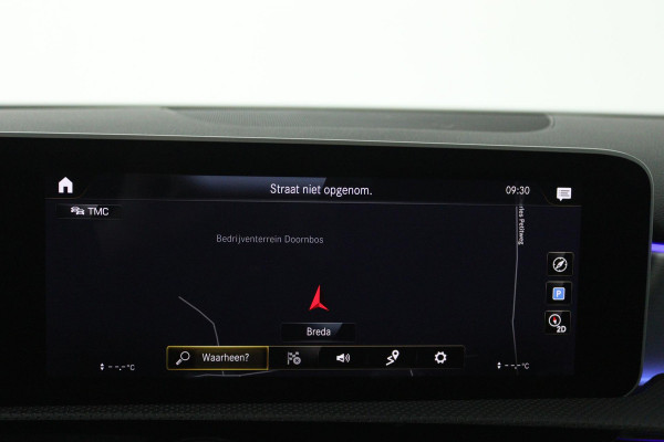 Mercedes-Benz A-Klasse 250 e Business Solution AMG Limited (PANORAMADAK, SFEERVERLICHTING, STOELVERWARMING, ACHTERUITRIJCAMERA)