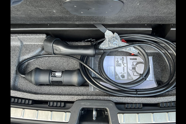 Volvo XC60 2.0 T6 Plug-in hybrid AWD Inscription Expression Mega Vol! 360° Camera | Harman Kardon | Leder | Stoel+Stuurverwarming | Panoramadak | Trekhaak | 12 mnd Bovag Garantie